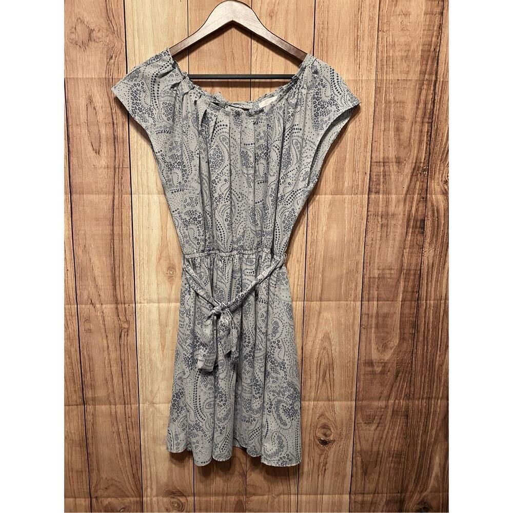 LC Lauren Conrad Large Summer Pleat Neck Paisley Blue grey Fit & Flare Dress